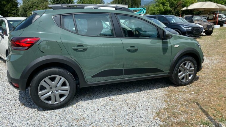 Dacia Sandero nuove pronta consegna